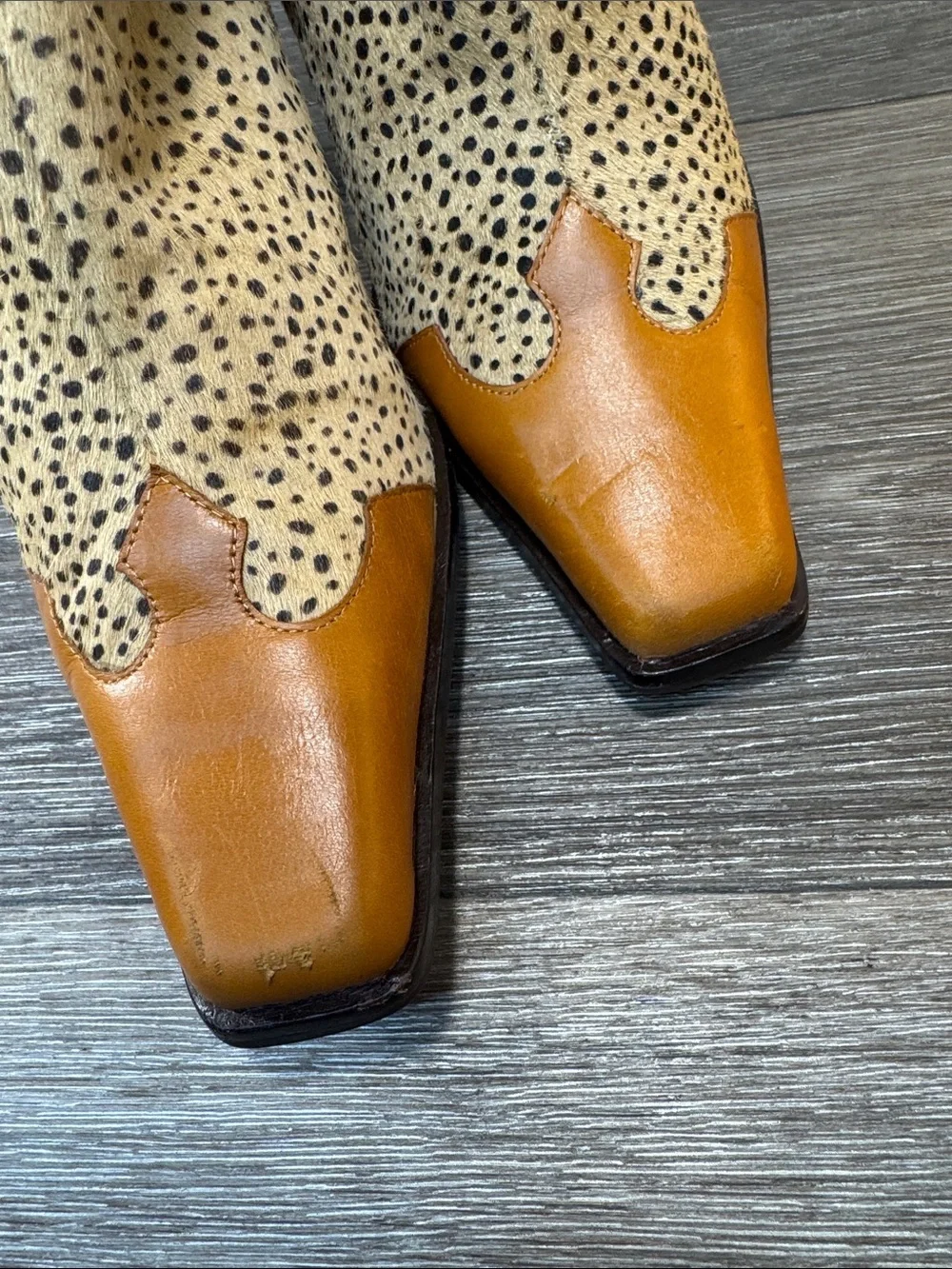 Jeffrey Campbell Tan Spotted Ankle heeled boots woman’s SZ 9 (j269)
